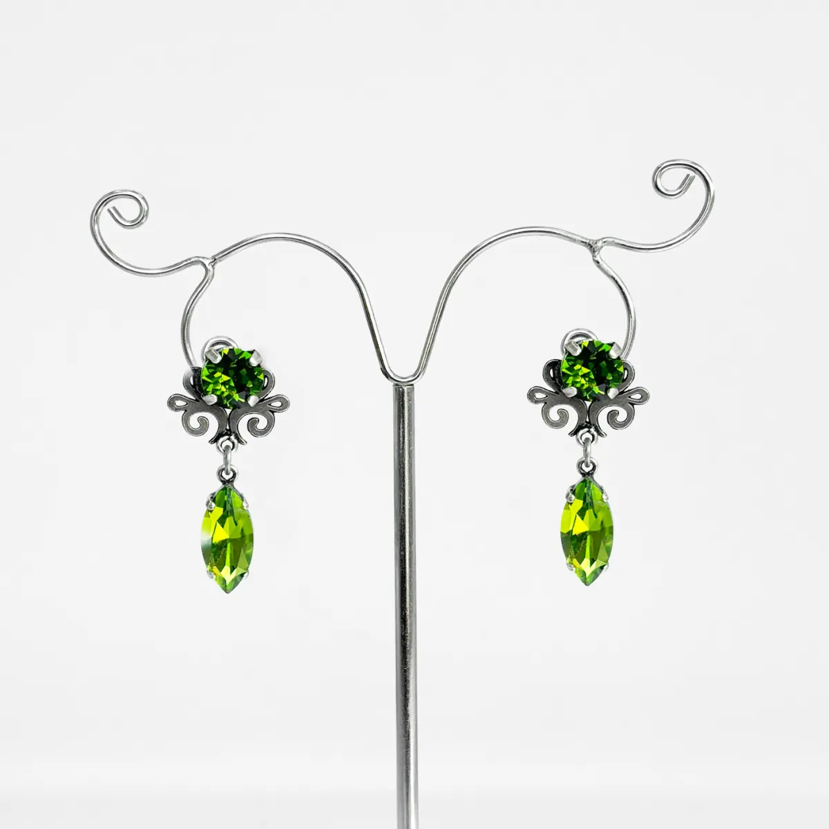 Ohrstecker Lilly Navette grün