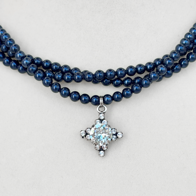 Perlencollier Stella dunkelblau mit wasserblauem Kristallstein